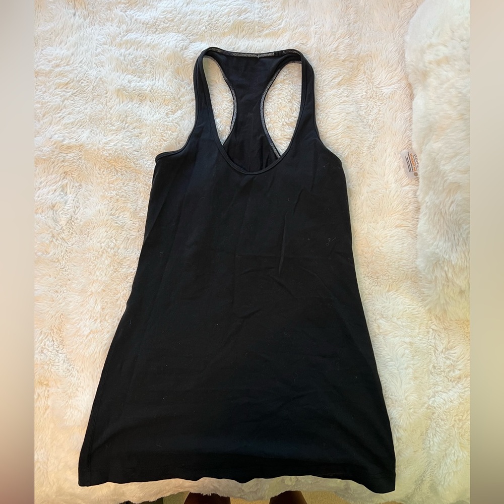 Black lululemon tank top